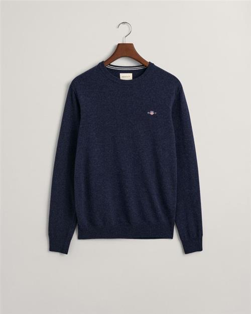 Se SUPERFINE LAMBSWOOL C-NECK hos Din tøjmand