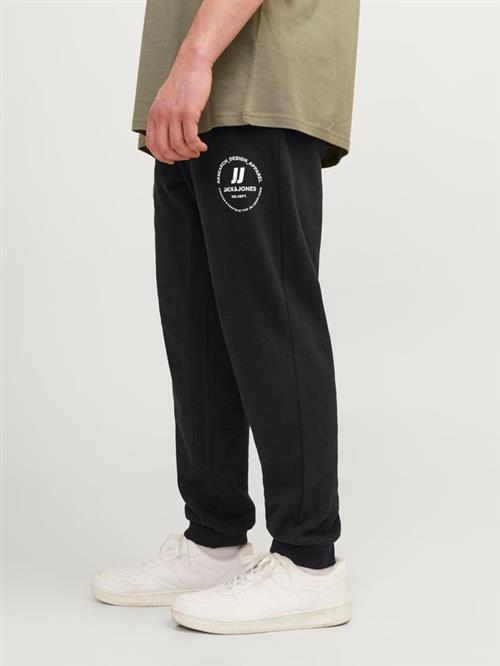 Se JPSTGORDON JJSWIFT SWEAT PANTS NOOS hos Din tøjmand