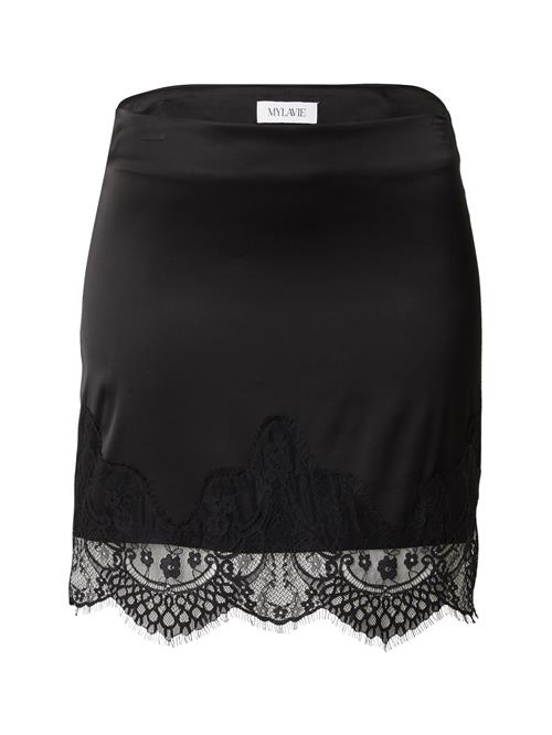 MYLAVIE by Sarah Harrison Nederdel  sort