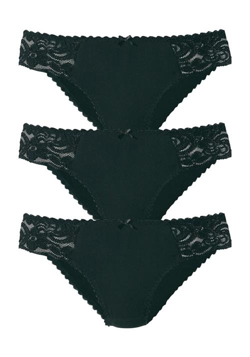 Se PETITE FLEUR Slip  sort ved About You