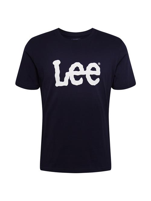 Se Lee Bluser & t-shirts 'WOBBLY LOGO TEE'  sort / hvid hos About You