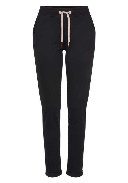 Se LASCANA Bukser  sort ved About You