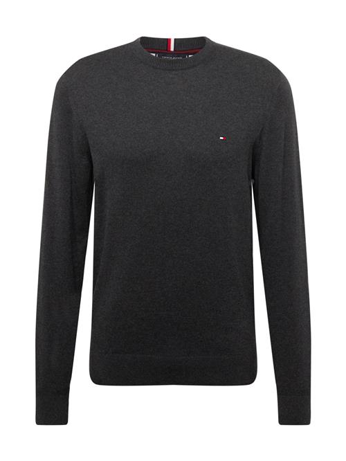 Se TOMMY HILFIGER Pullover  mørkeblå / antracit / knaldrød / hvid ved About You