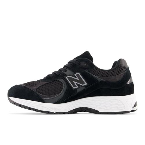 Se new balance Sneaker low '2002'  grå / sort / hvid hos About You