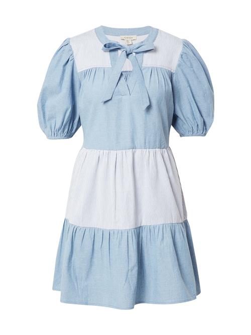 Se Oasis Blusekjole  blue denim / hvid ved About You