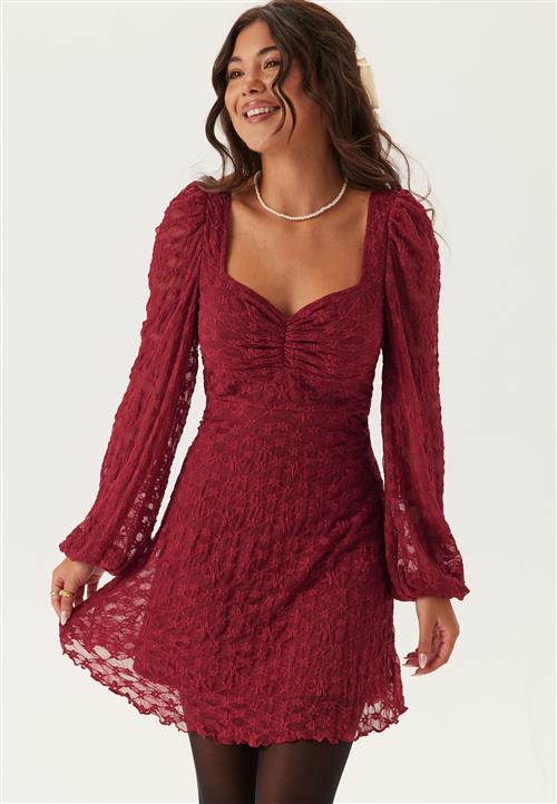 BUBBLEROOM Sweetheart Short Lace Dress