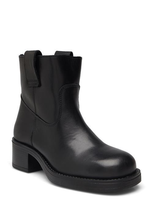 Se Jenny Pavement Black ved Booztlet