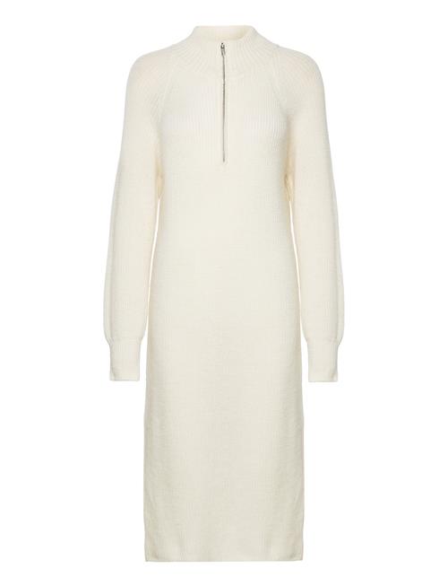 Lr-Kalima Levete Room White