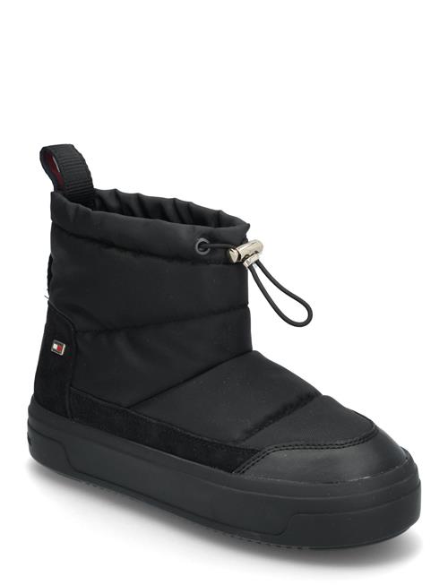 Se Flag Nylon Mini Snowboot Tommy Hilfiger Black ved Booztlet