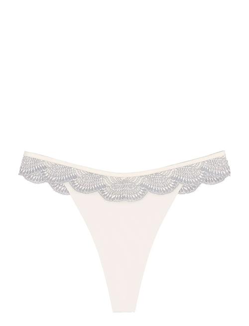 Triumph Comfort Glam String Triumph Cream