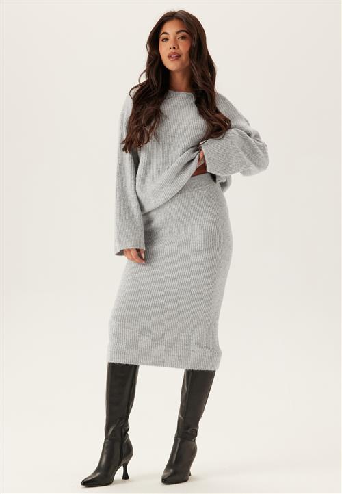 Se VILA Viretta Pencil Knit Skirt ved Bubbleroom