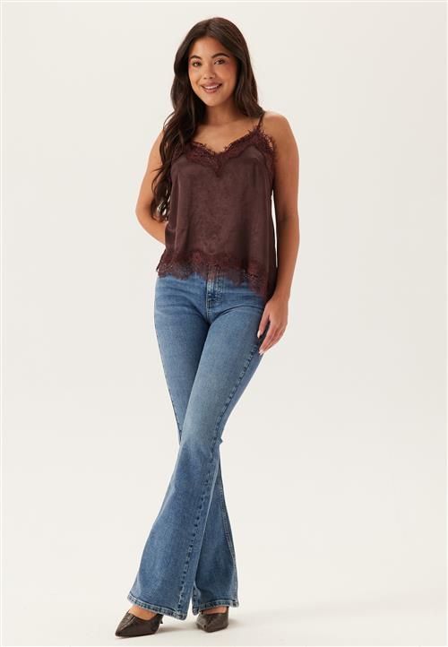Se BUBBLEROOM High Flare Jeans ved Bubbleroom