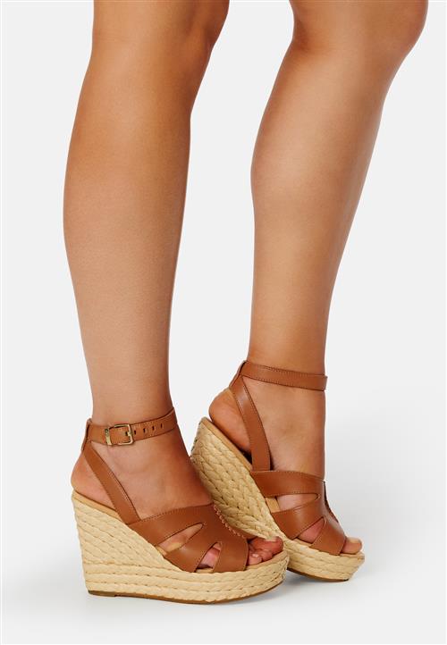 UGG Careena Wedge