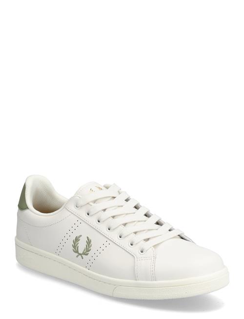 B721 Leather Fred Perry White