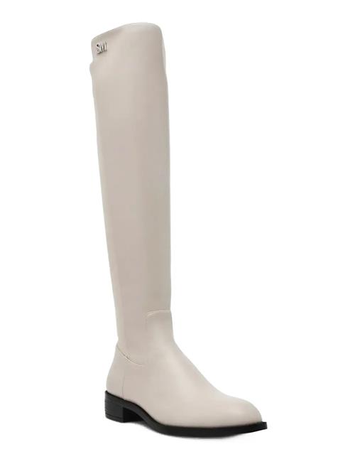 Xcursion Steve Madden Cream