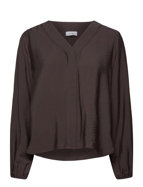 Lr-Nikki Levete Room Brown