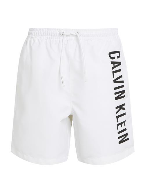 Calvin Klein Swimwear Badeshorts 'Intense Power'  sort / hvid