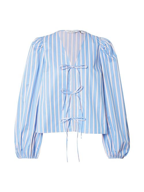 & Other Stories Bluse  lyseblå / hvid