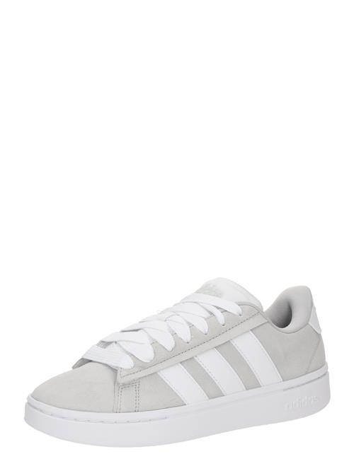 ADIDAS SPORTSWEAR Sneaker low 'Grand Court Alpha 00s'  grå / offwhite