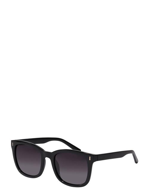 Pilgrim | Katya Iconic Retro Sunglasses Black | ONE SIZE