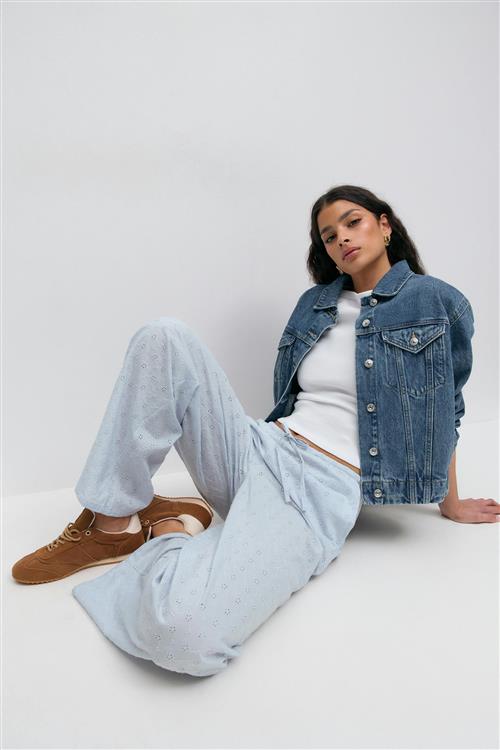 Gina Tricot - Broderie anglaise trousers - Lige bukser - Blå - S - Dame