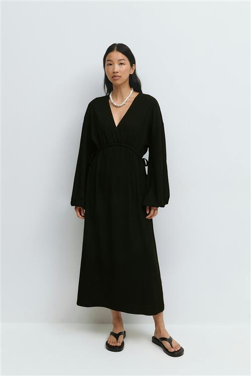 Gina Tricot - Midi wrap dress - midi kjoler - Sort - M - Dame