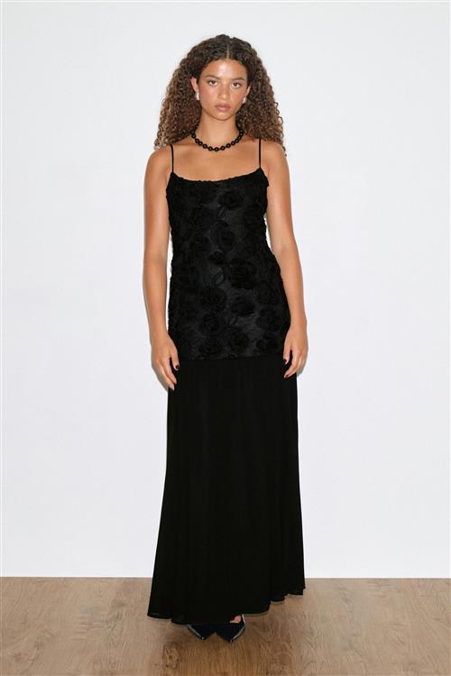 Gina Tricot - Embroidery dropped waist dress - Lange kjoler - Sort - 40 - Dame