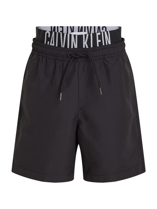 Calvin Klein Swimwear Badeshorts 'Intense Power'  lysegrå / sort