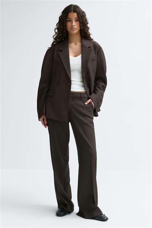 Gina Tricot - Low waist trousers - Habitbukser - Brun - 36 - Dame