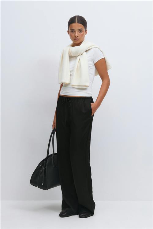 Gina Tricot - Drawstring satin trousers - satinbukser - Sort - S - Dame