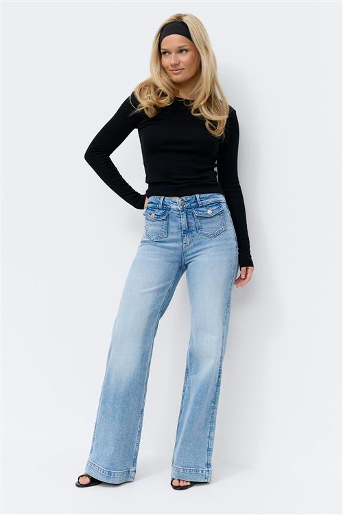 Gina Tricot - Front pocket flare jeans - Flare & bootcut jeans - Blå - 32 - Dame
