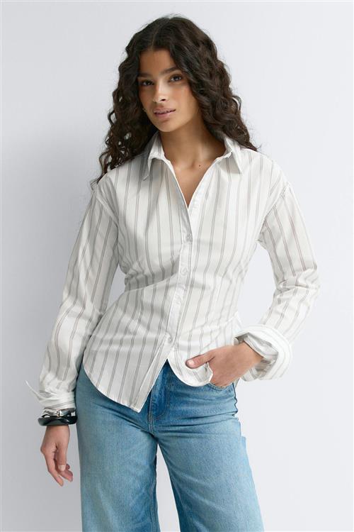 Gina Tricot - Shaped blouse - figursyede skjorter - Hvid - XS - Dame