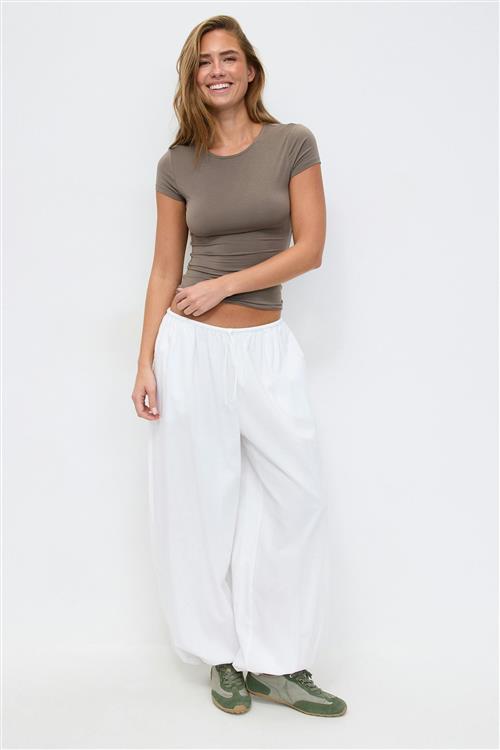 Gina Tricot - Slim fit top - t-shirts - Beige - S - Dame