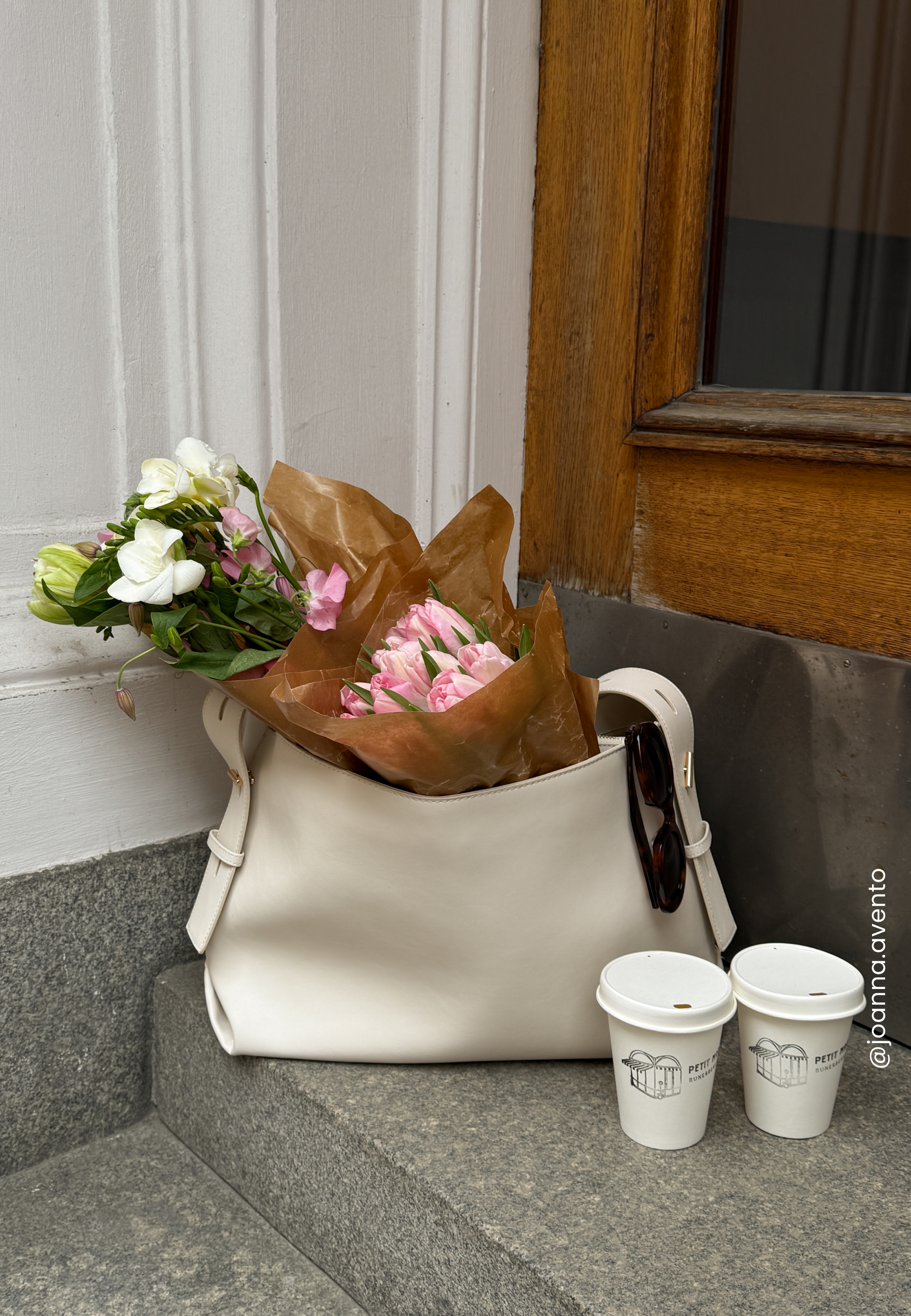 BUBBLEROOM Faux Leather Tote Bag