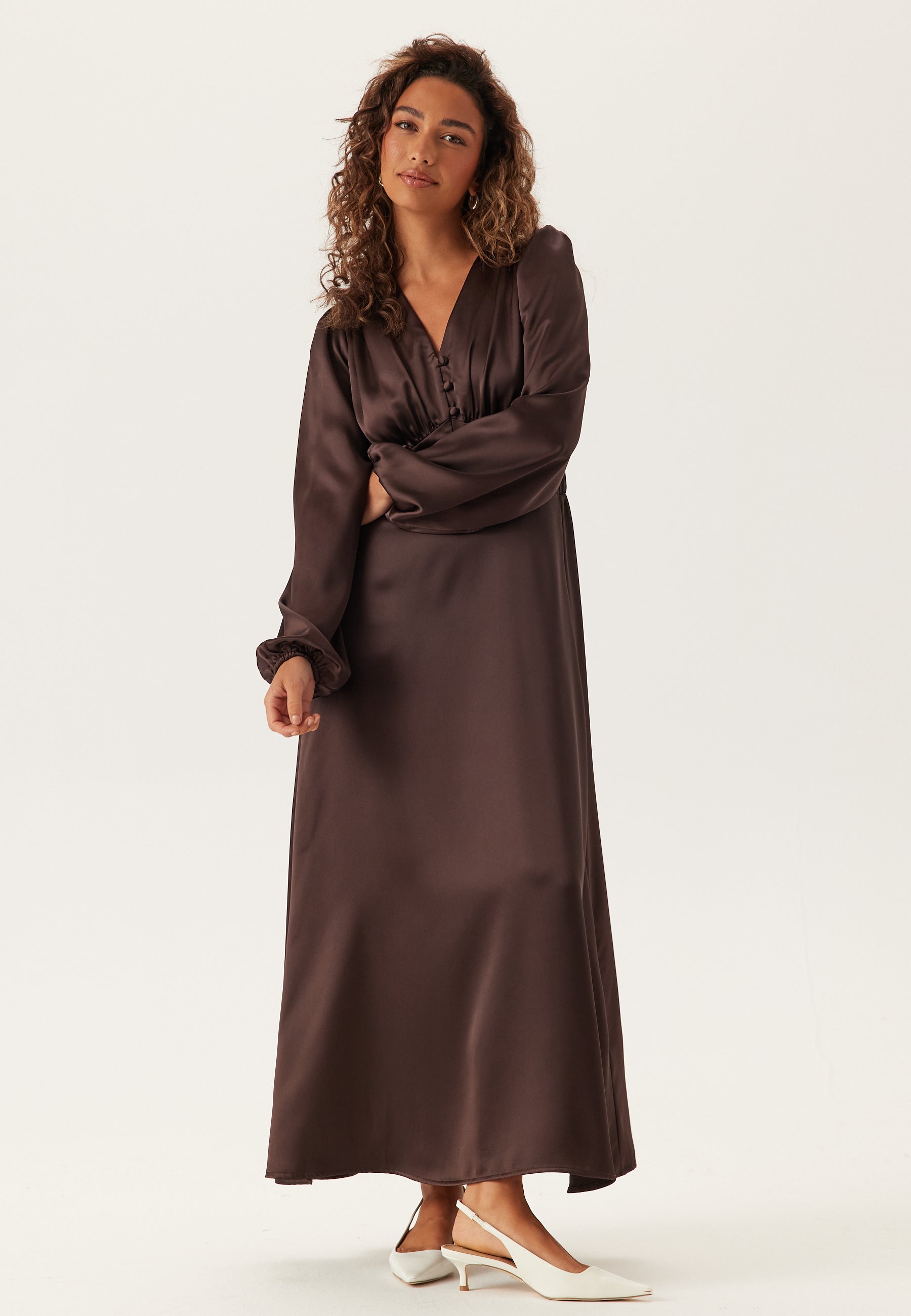 BUBBLEROOM Satin V-neck Maxi Dress