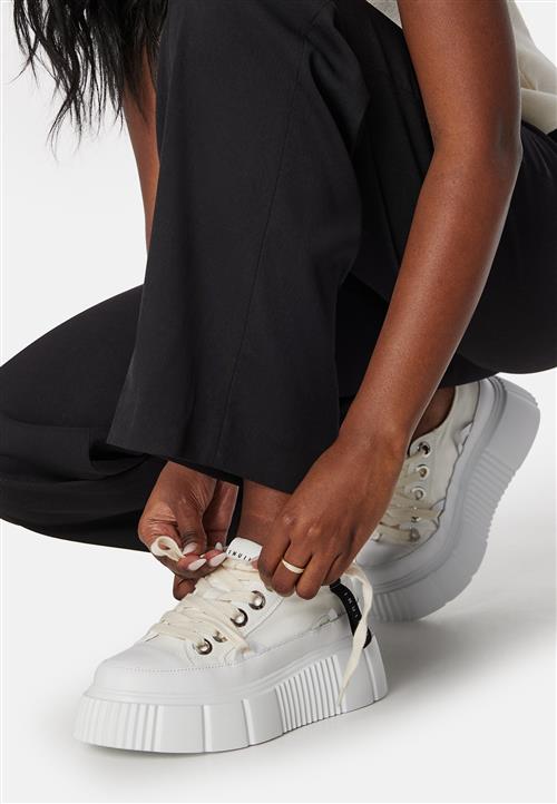 INUIKII Matilda Canvas Low