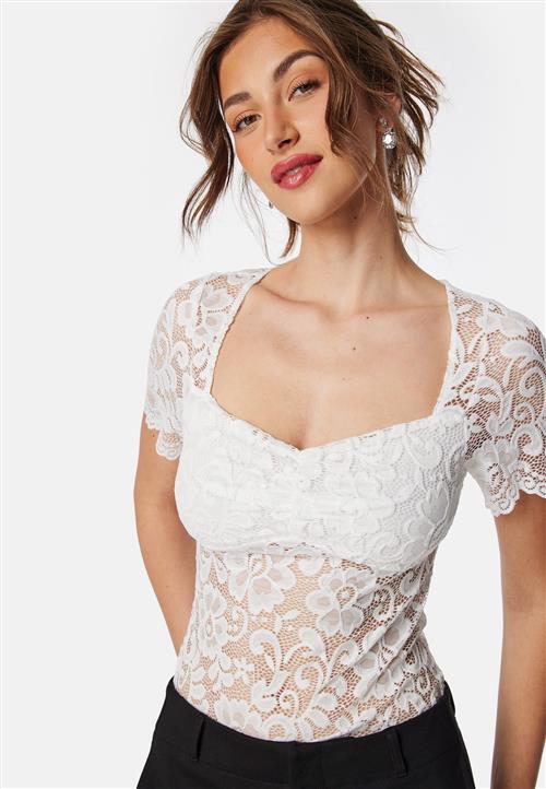 BUBBLEROOM Square Neck Lace S/S Top