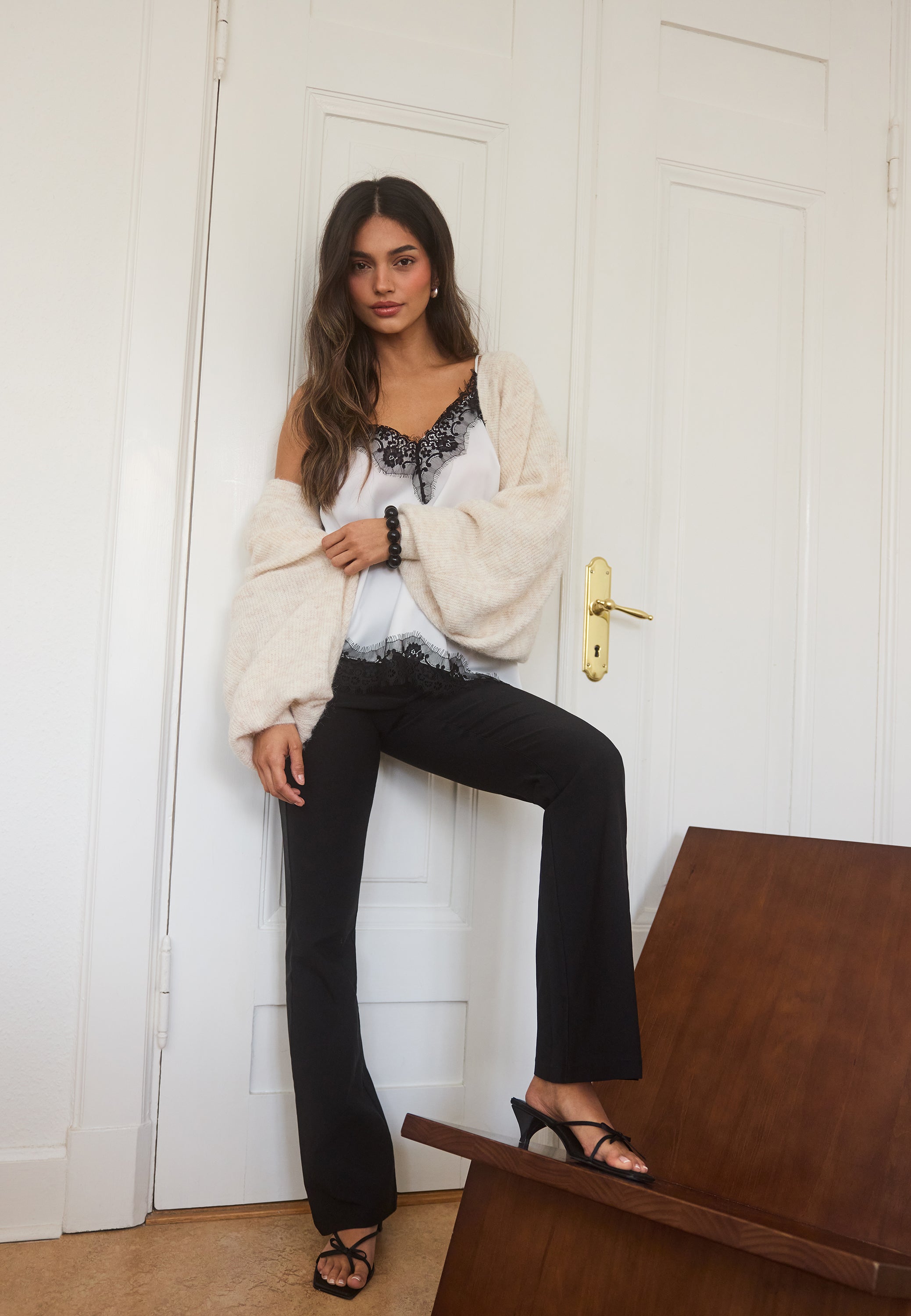 BUBBLEROOM Satin Lace Singlet