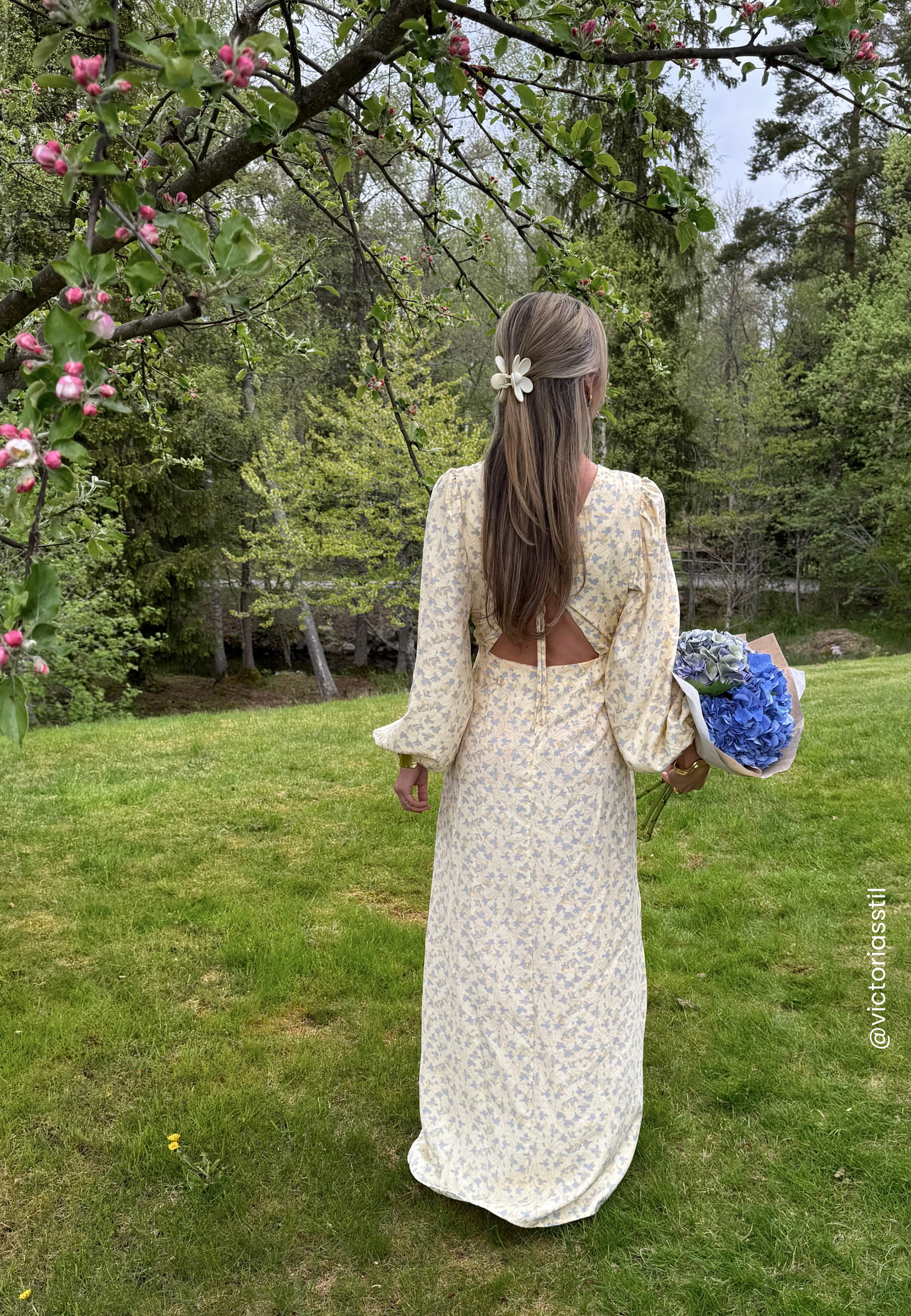 Bubbleroom Occasion Balloon Sleeve Wrap Gown