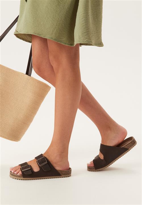 Colors of California Vintage Leather Sandal