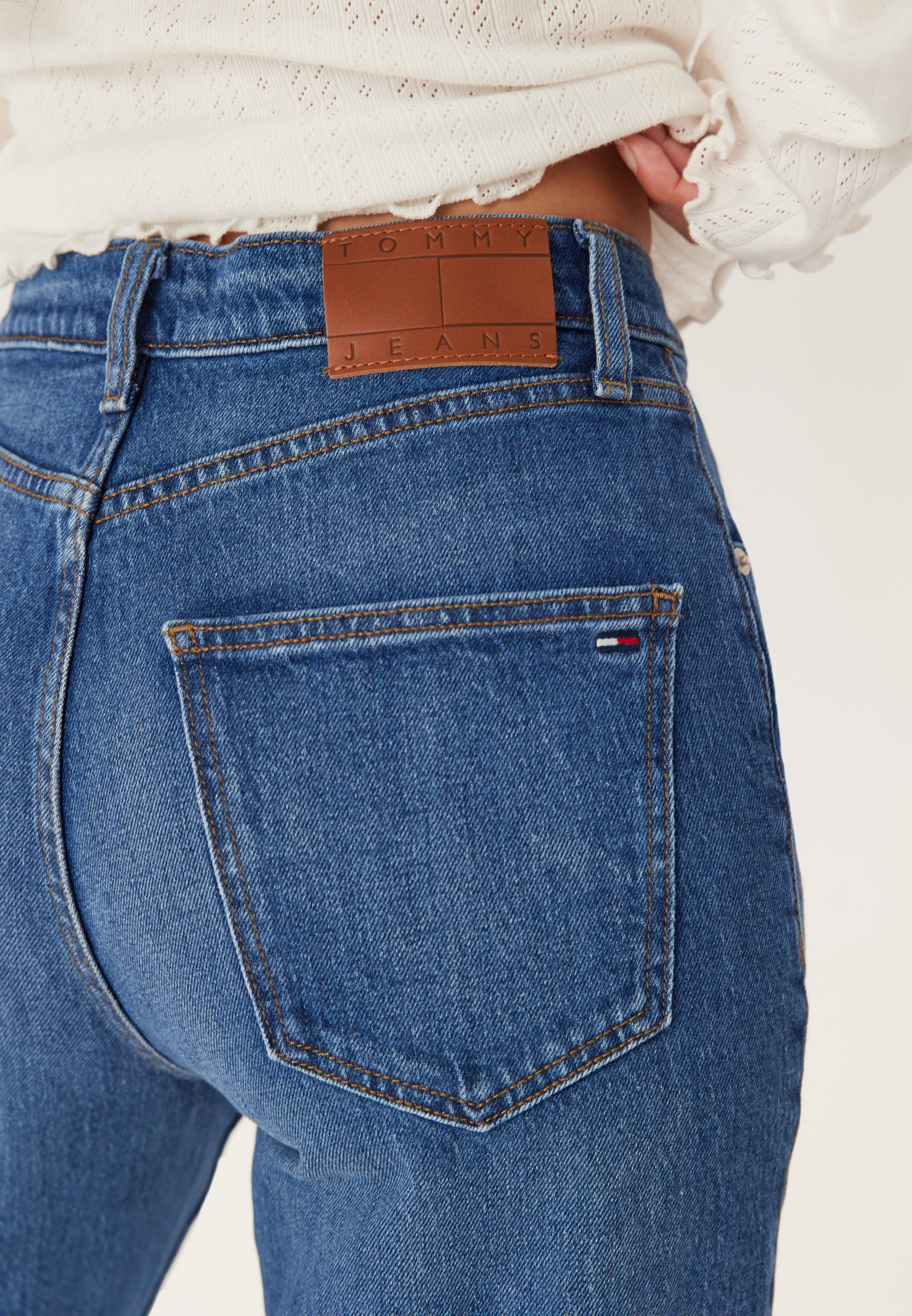 TOMMY JEANS Layla Hr Slim Str Bi0152 Co