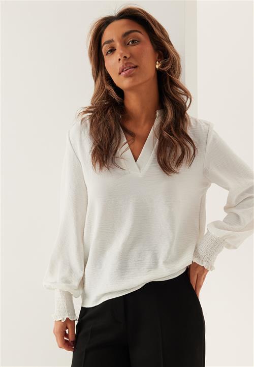 ONLY Onlmette V-Neck Smock Top