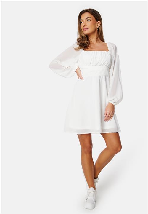 Bubbleroom Occasion Square Neck L/S Chiffon Dress