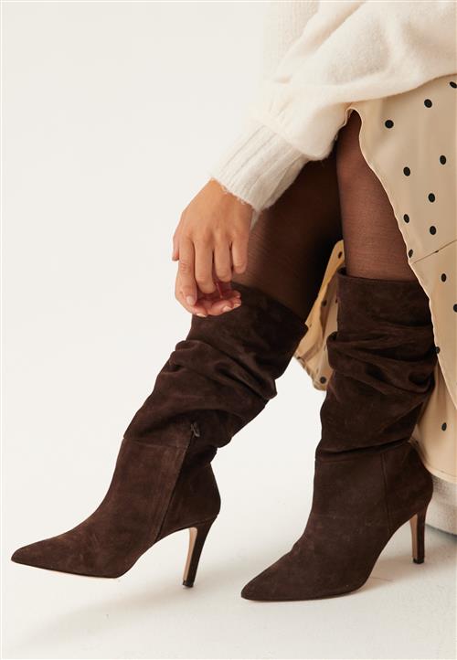 MAKE WAY Slouchy Suede Boot