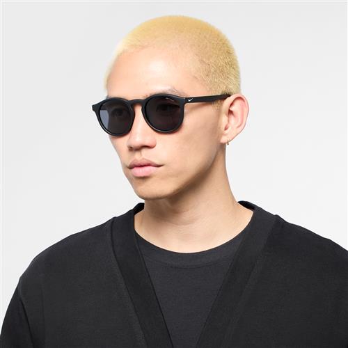 Nike Swerve Polarized-solbriller - sort