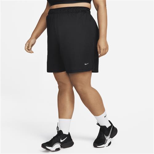 Nike Dri-FIT Attack-shorts med mellemhøj talje (13 cm) uden for til kvinder (plus size) - sort