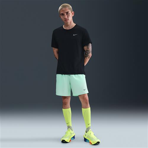 Nike Challenger Dri-FIT 7-løbeshorts (18 cm) med indershorts til mænd - grøn