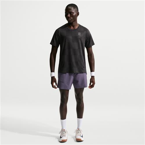 NikeCourt Advantage Dri-FIT-tennisshorts (15 cm) til mænd - lilla