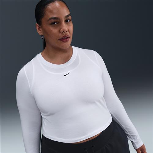 Maskinstrikket Nike Chill-croptop med lange ærmer og slank pasform til kvinder (plus size) - hvid