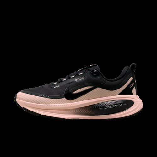 Vandtætte Nike Vomero 18 GORE-TEX-løbesko med reflekterende detaljer til vej til kvinder - sort